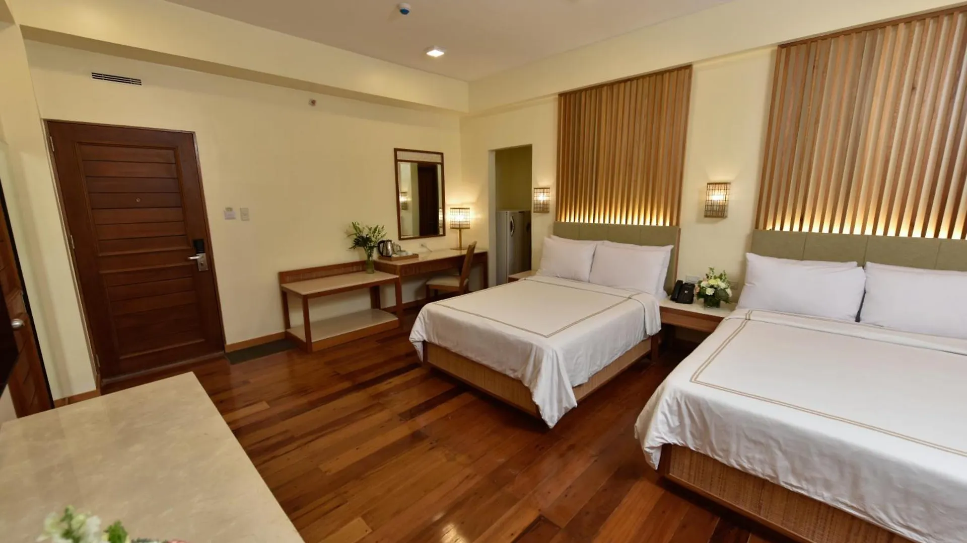 Kabayan Hotel פאסאי 3*,