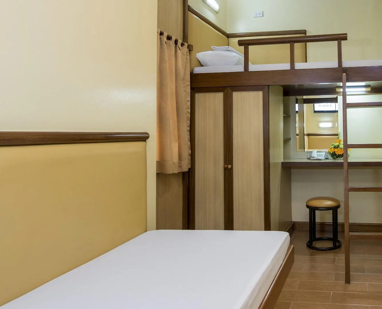 Kabayan Hotel Pasay 3*,